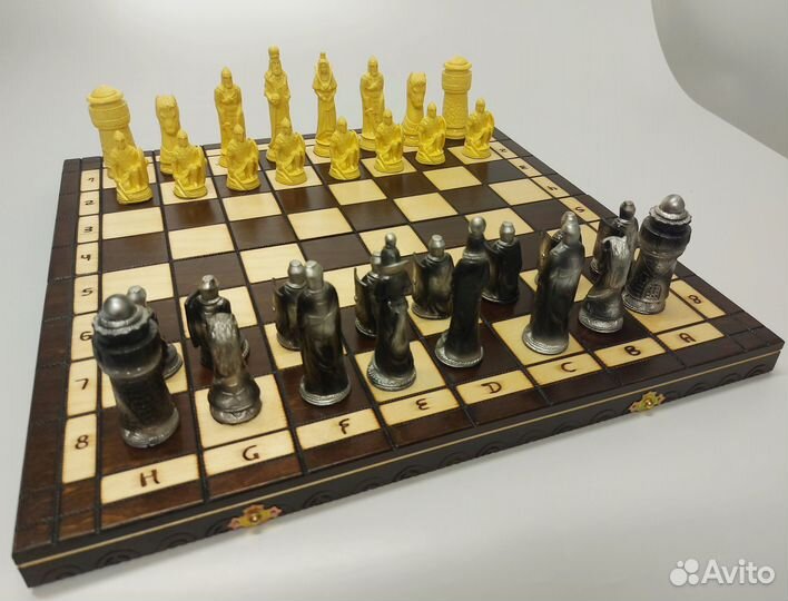 Уц) Шахматы Рыцари (чёрно-белые) (47746)