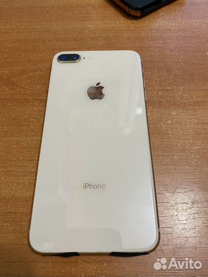 iPhone 8 Plus, 64 ГБ
