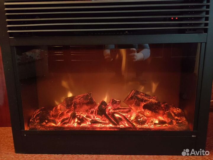 Электрокамин с эффектом пламени