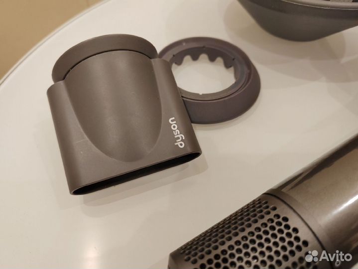 Фен Dyson Supersonic Premium с гарантией