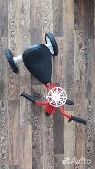 Трехколесный велосипед