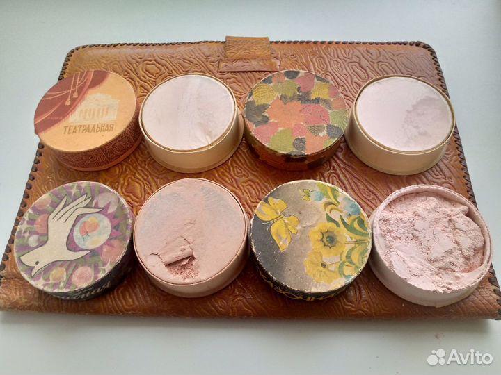 Косметическая пудра СССР 4 шт