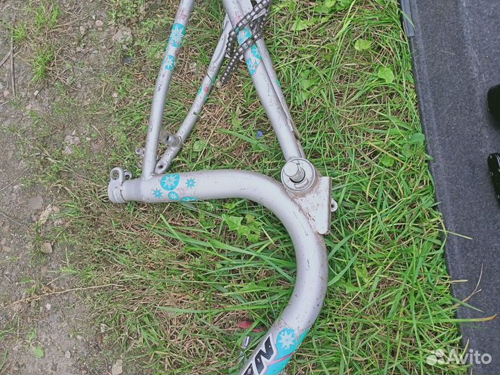 Рама от детского велосипеда