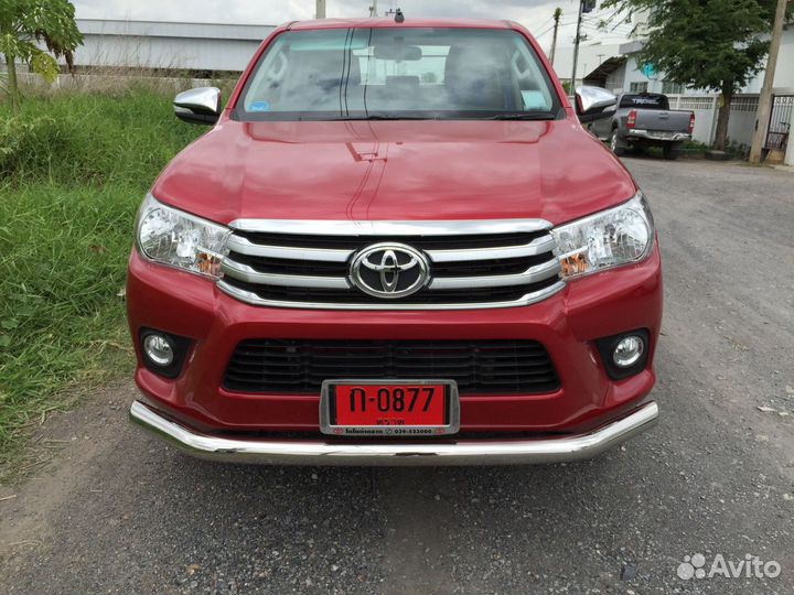 Защита переднего бампера Тойота hilux