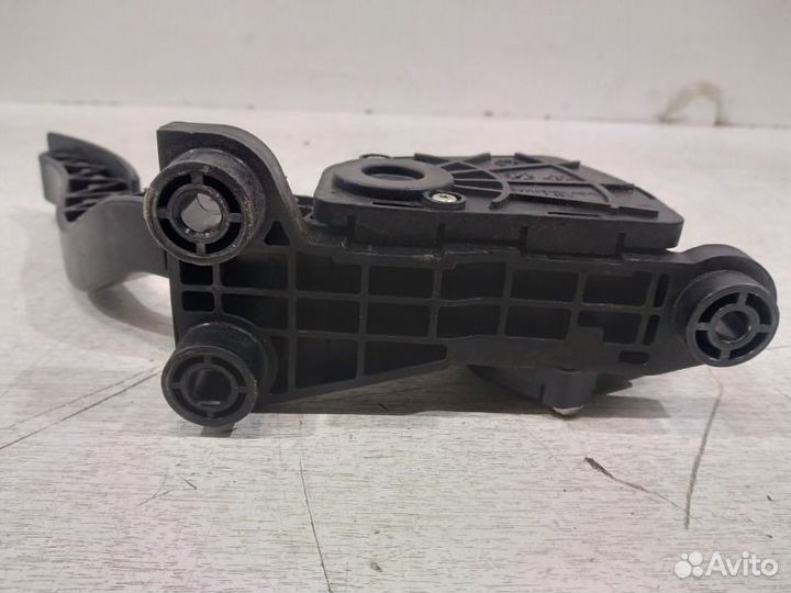 Педаль газа Hyundai Solaris 2 2010-2017