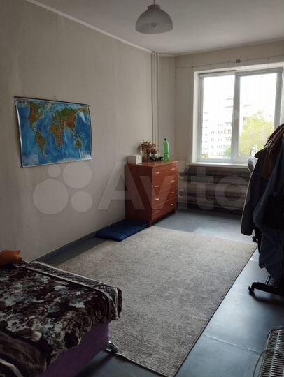 4-к. квартира, 90 м², 4/9 эт.