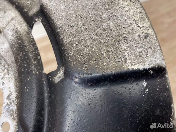 Пыльник тормозного диска задний Bmw X5 Рест E70