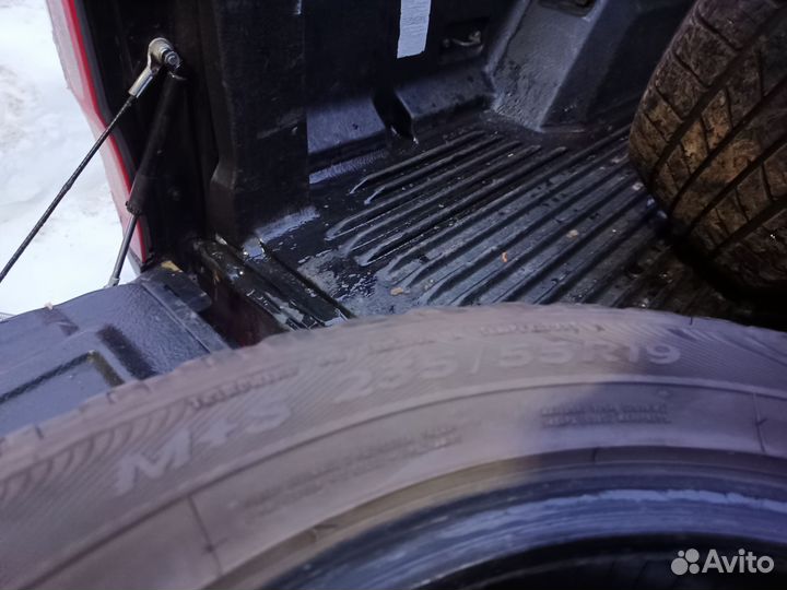 Goodyear Wrangler HP All Weather 235/55 R19