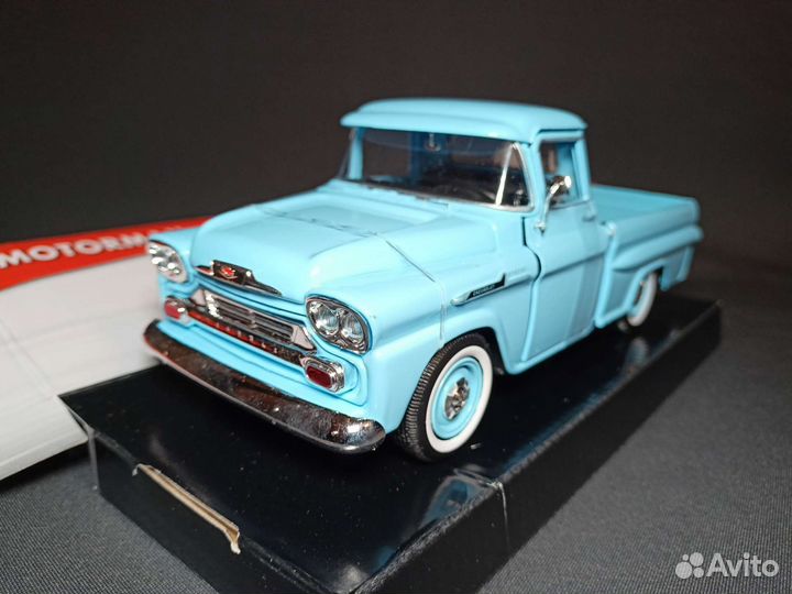 Модель Chevy Apache Blue 1958 Motormax 1:24