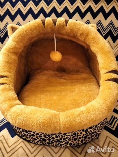 Лежанка для собак и кошек