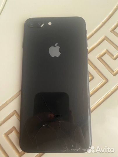 iPhone 8 Plus, 64 ГБ