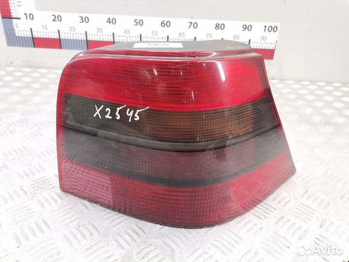 Фонарь задний для Volkswagen Golf 4