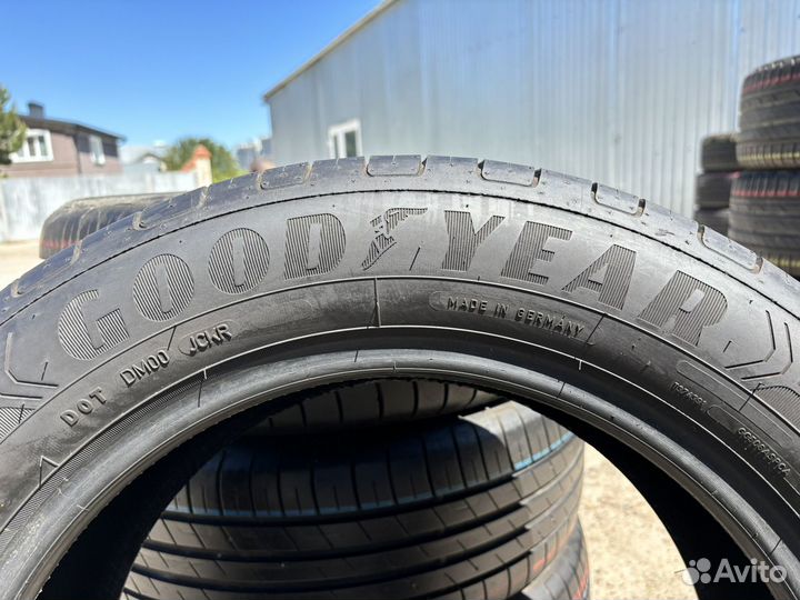 Goodyear EfficientGrip Performance 225/55 R17