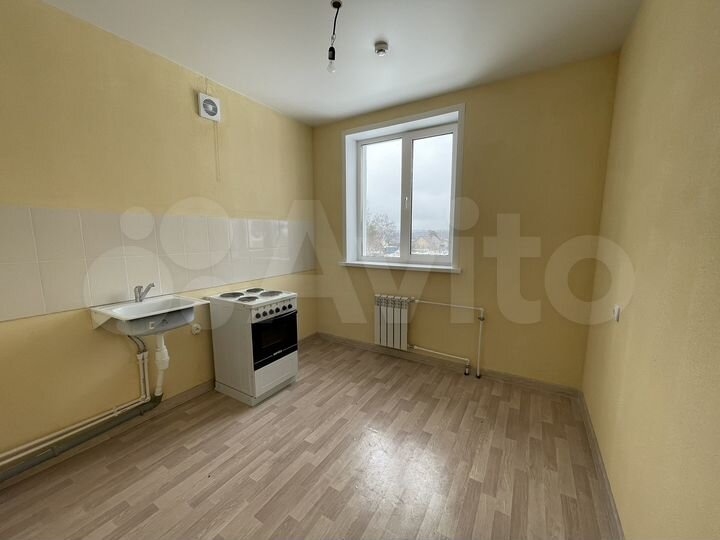 2-к. квартира, 50 м², 3/3 эт.