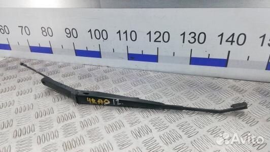 Щеткодержатель лобового стекла cadillac escalade 2