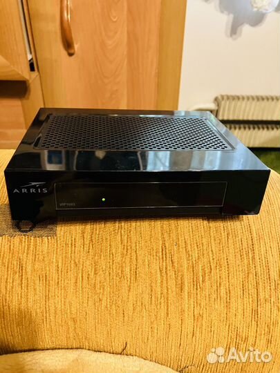 Тв приставка Arris vip 1003
