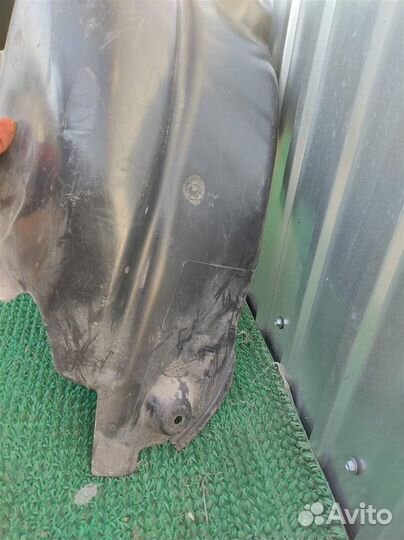 Подкрылок задний левый Peugeot 308 (4E) 2008