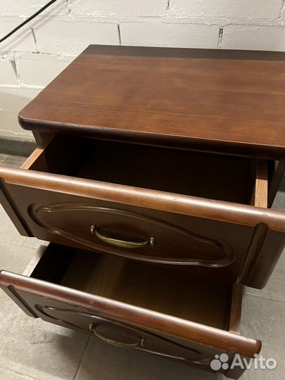 Тумба прикроватная