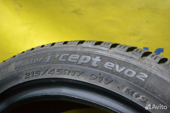 Hankook Winter I'Cept Evo2 W320 215/45 R17
