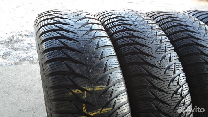 Goodyear UltraGrip 8 195/55 R16
