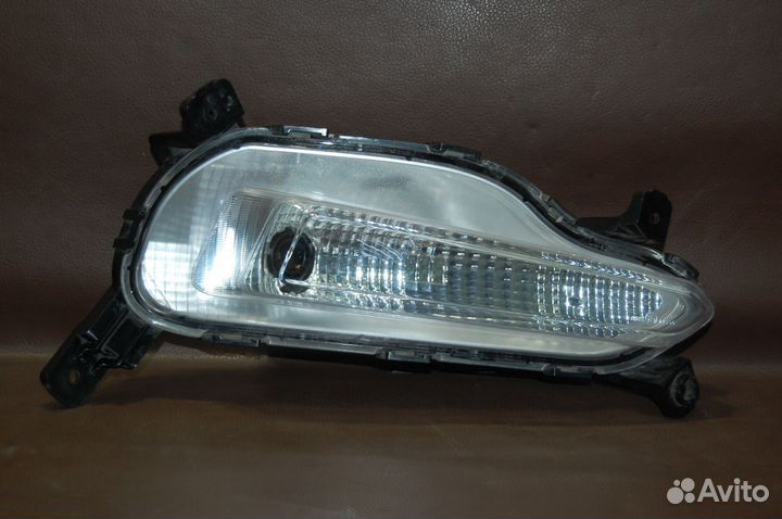 Фара противотуманная правая - Hyundai Solaris 2