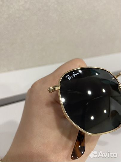 Солнцезащитные очки ray ban