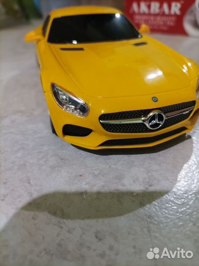 Машинка на радиоуправлении Mercedes AMG gtr