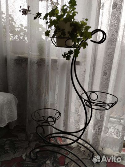 Подставка для цветов