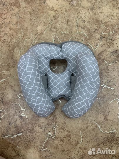 Дорожная подушка для малыша