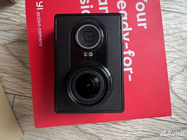 Экшен камера Xiaomi Yi