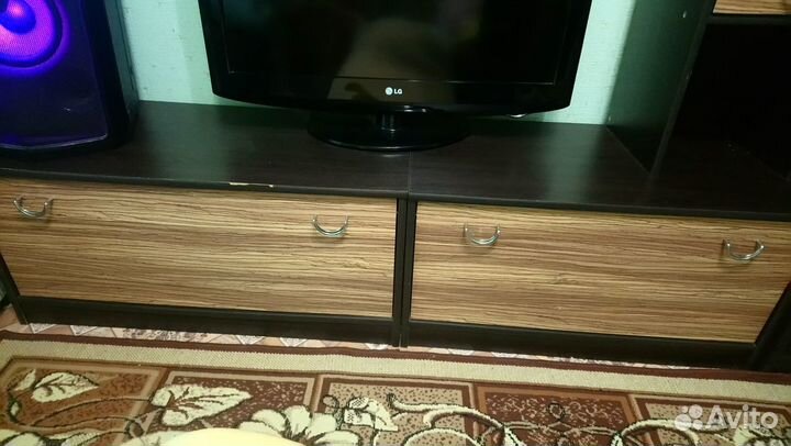 Стенка из 8 шкафчиков