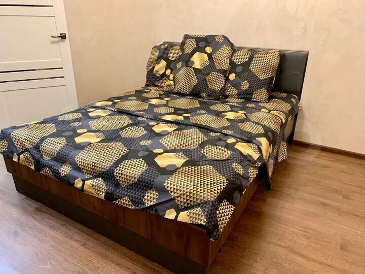 2-к. квартира, 50 м², 4/9 эт.