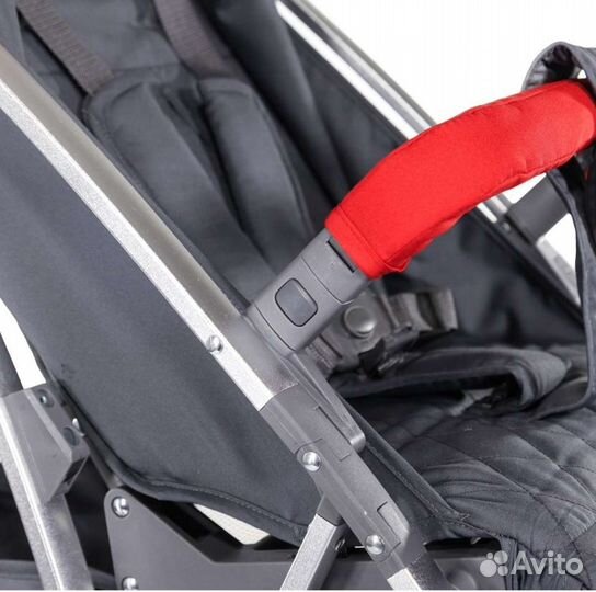 Коляска прогулочная