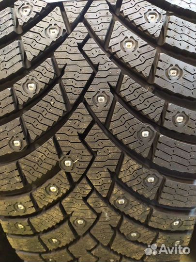 Pirelli Scorpion Ice Zero 2 285/45 R21