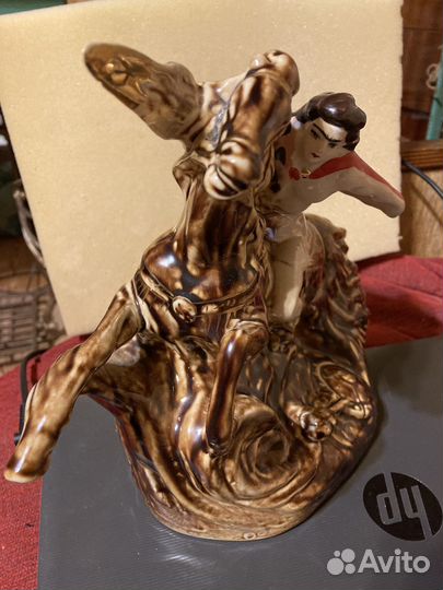 Статуэтка «Давид Сасунский»