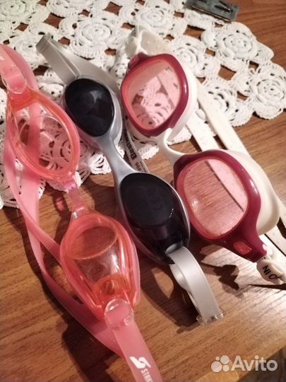 Шапочки и очки д/бассейна