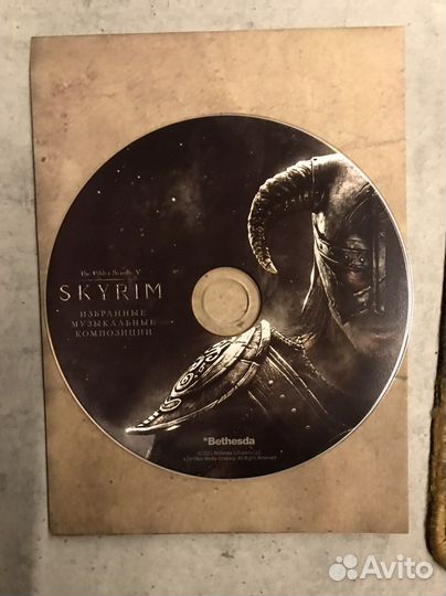 Артбуки и плакаты из игр