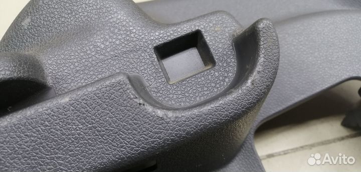 Направляющая шторки багажника Kuga 2008-2012