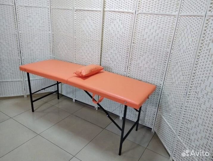Кушетка косметологическая. Стол косметолога