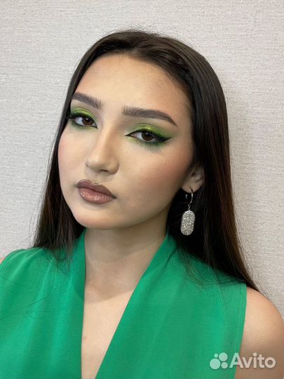 Макияж и прическа с выездом