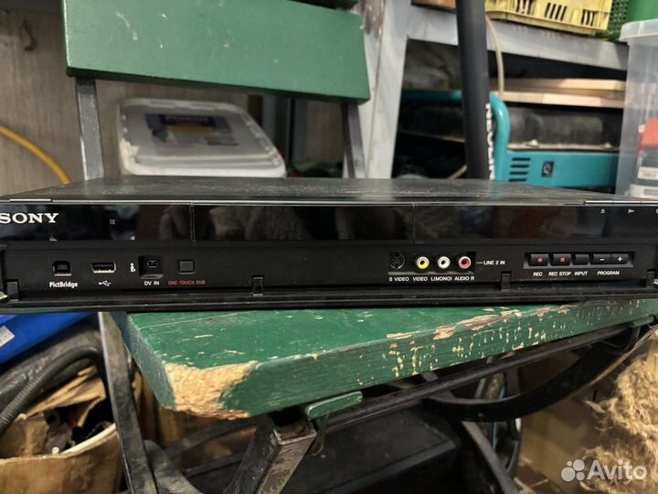 DVD/HDD-плеер Sony RDR-AT100