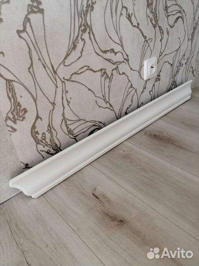 Дверной карниз