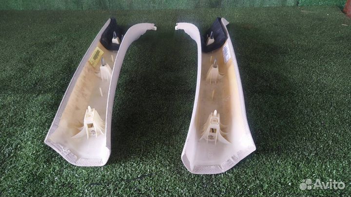 Обшивка стоек крыши передняя Audi A4 Allroad B8