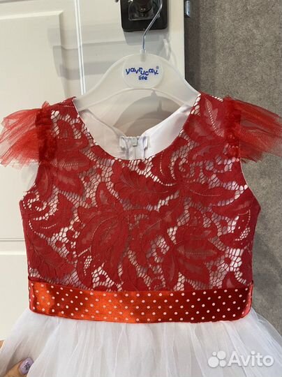 Платье на девочку