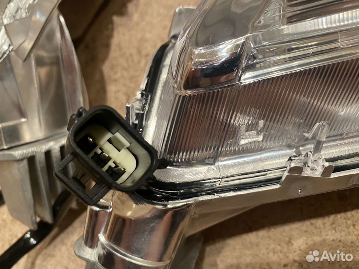 Новые Фары ходовые огни Volvo XC60 Restail LED