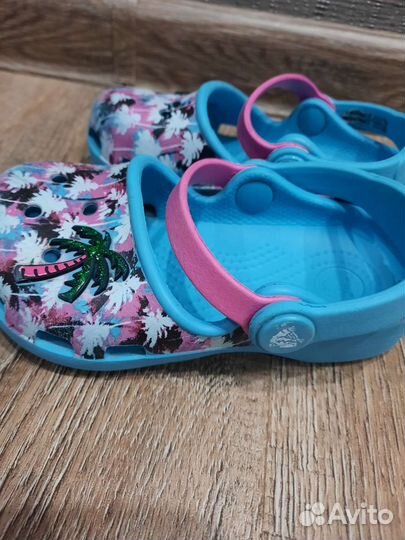 Сандали Crocs c7 размер 24