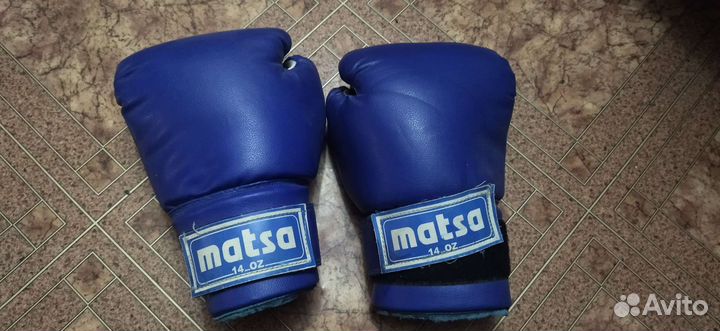 Боксерские перчатки 14 oz