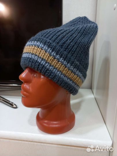 Шапка связана вручную hand made