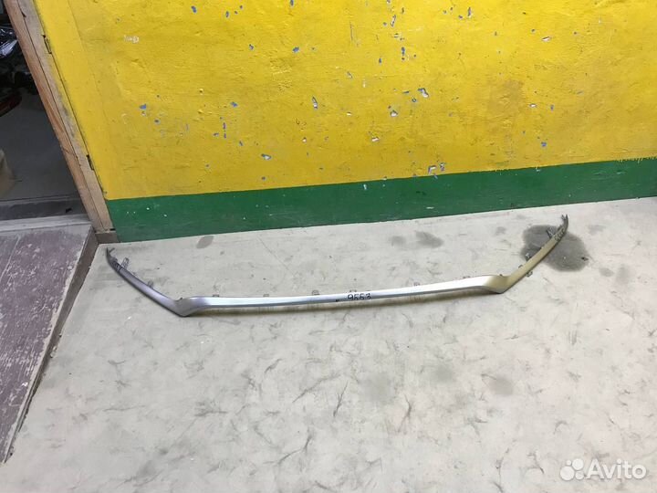 Накладка переднего бампера нижняя Lexus NX