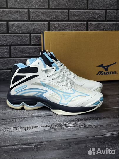 Кроссовки mizuno женские